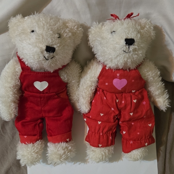 Hallmark Red and White Heart Bears Plush Set - Picture 2 of 5